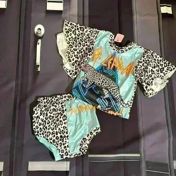 Leppard baby/toddler girls stretchy 2 piece set - Picture 3 of 6